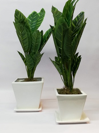  -MACETA CERAMICA PIRAMIDAL