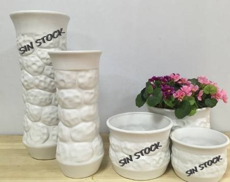FLORERO Y BASE CERAMICA